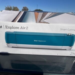 Cricut Explore Air 2 in Blue
